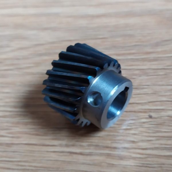 Helical Pinion Gear 20T 1.25M B14 - Image 2